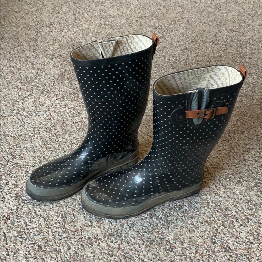 Rain boots